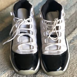 Air Jordan Retro Concord 2011